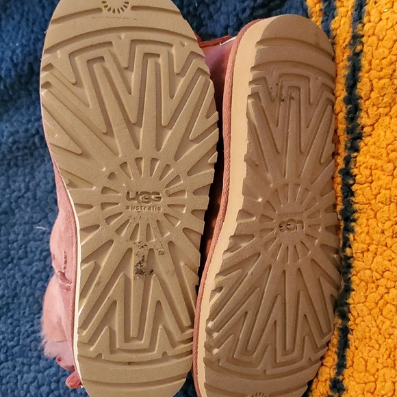 UGG BOOTS - Picture 5 of 7